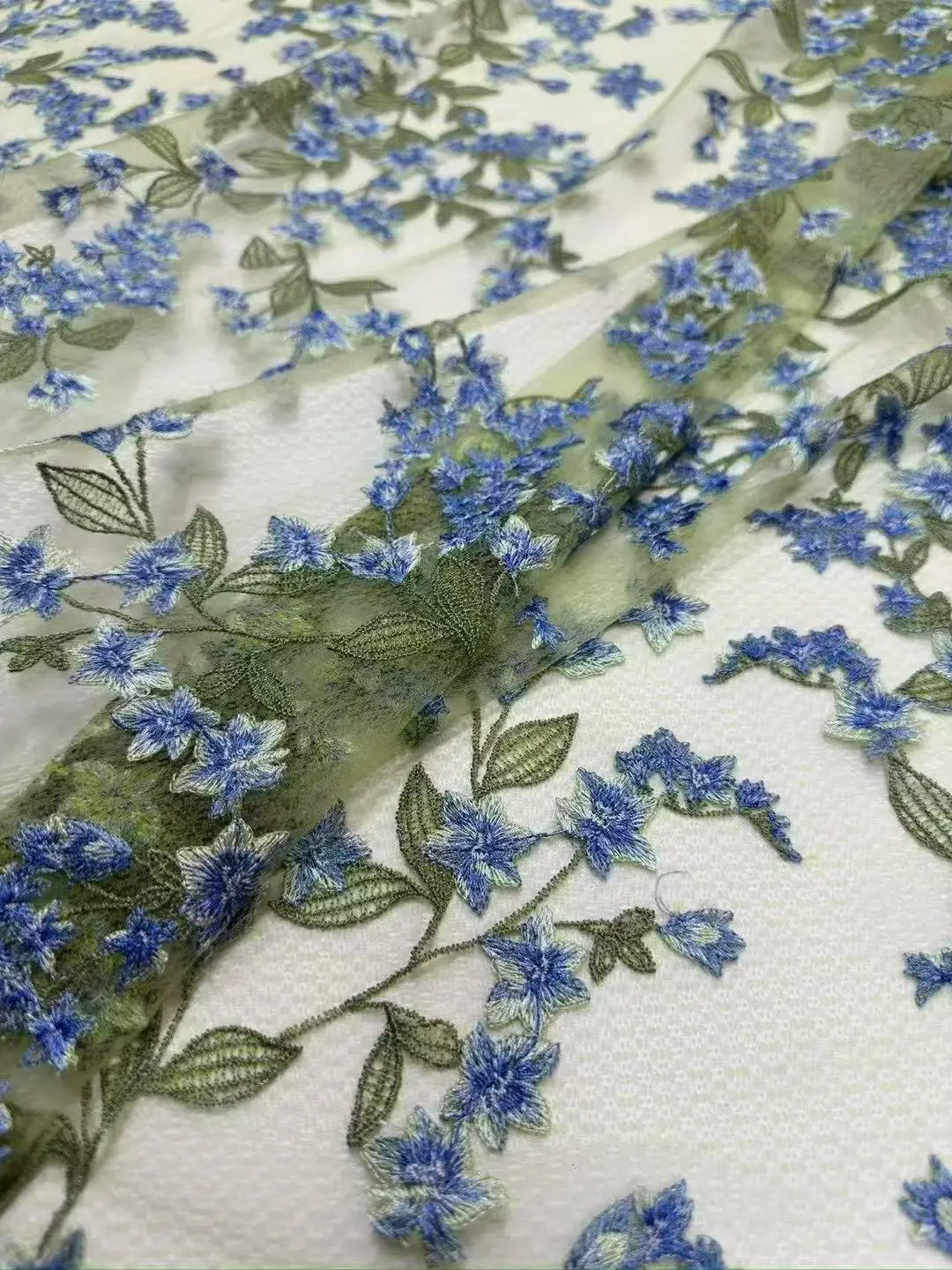 

Beautiful ,Dress Design,Mulit color Thread Embroidery French Tulle mesh, African Beaded Lace For Weddings, Evening Dress, Party,