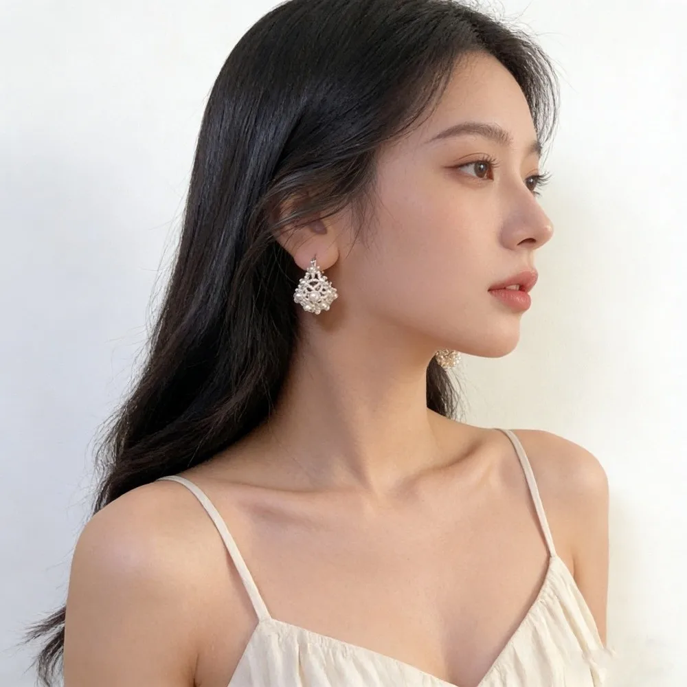 New Hollow Pearl Hoop Earrings Vintage Style Elegant Look Pearl Earrings Women's Jewelry Floral Basket Shape Daily Outfits