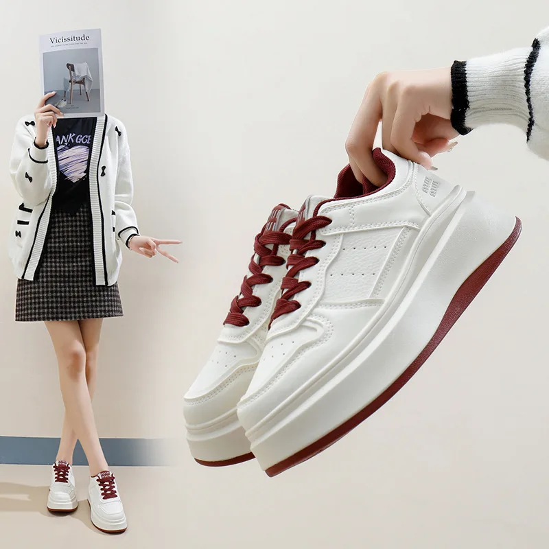 

2025 Spring White Shoes Women's New Korean Edition Height Increasing Thick soled Sports Board Shoes Trendy and Versatile