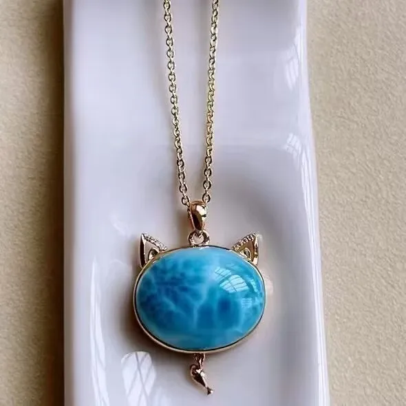 

Ocean Elements Gold Color Small Cat Ear Shape Invisible Inlaid Blue Sea Patterned Stone Necklace Women High End Banquet Necklace