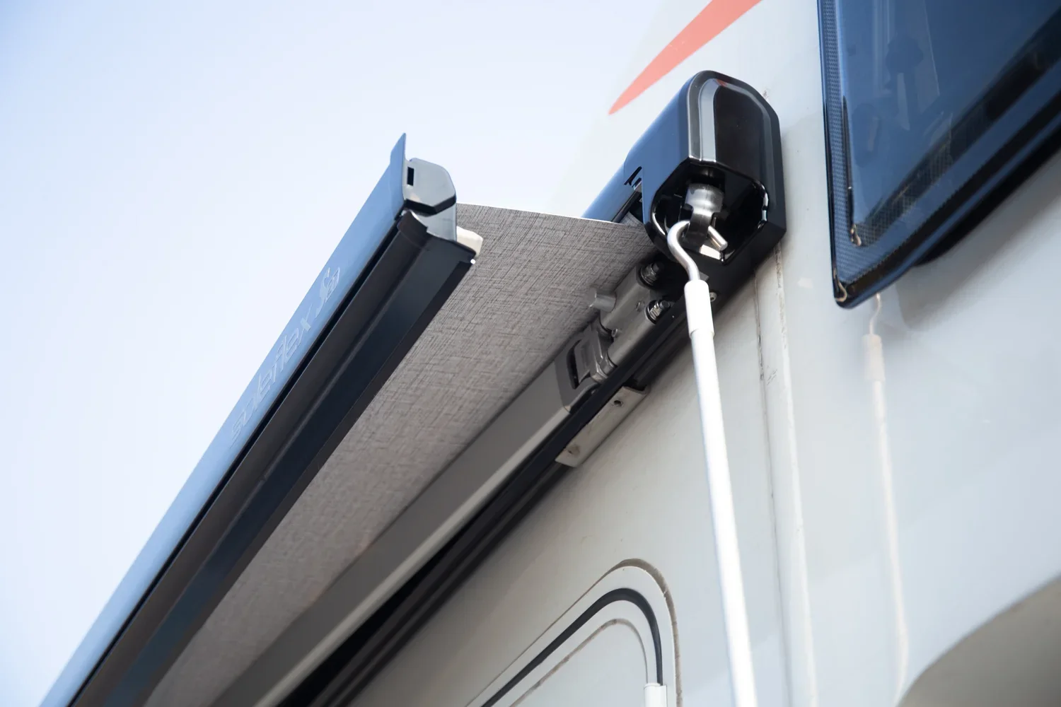 2M 3M Electric RV Awning,with Support Poles,Aluminum Alloy Frame PVC Material,RV Side Awning Suitable for Camping Trailers