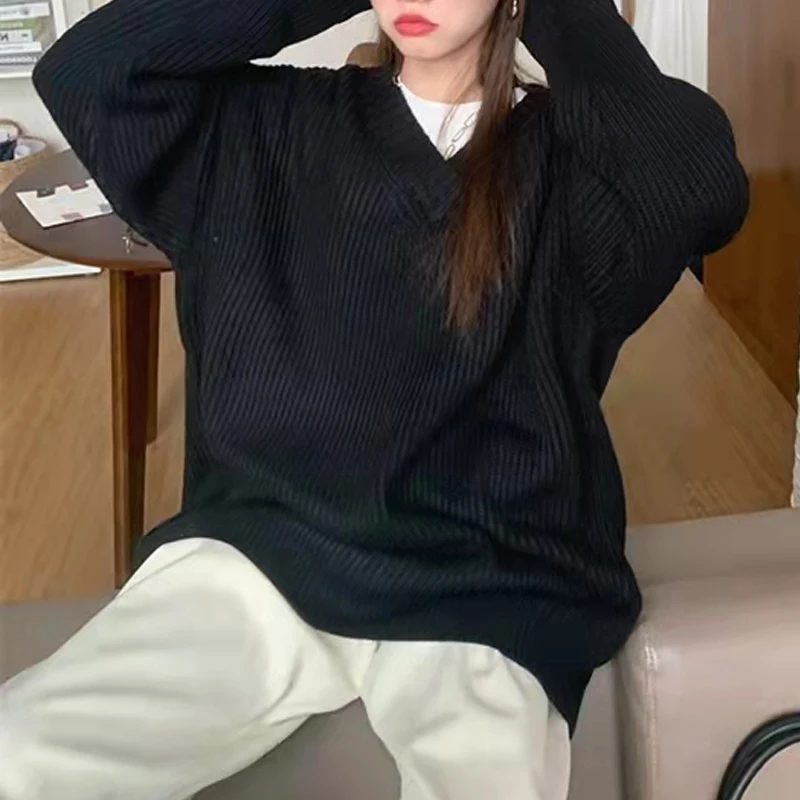 シックな秋の新怠惰なスタイルの女性のセーター V ネック長袖ルーズ痩身ニットトップ快適で暖かいファッショナブルな