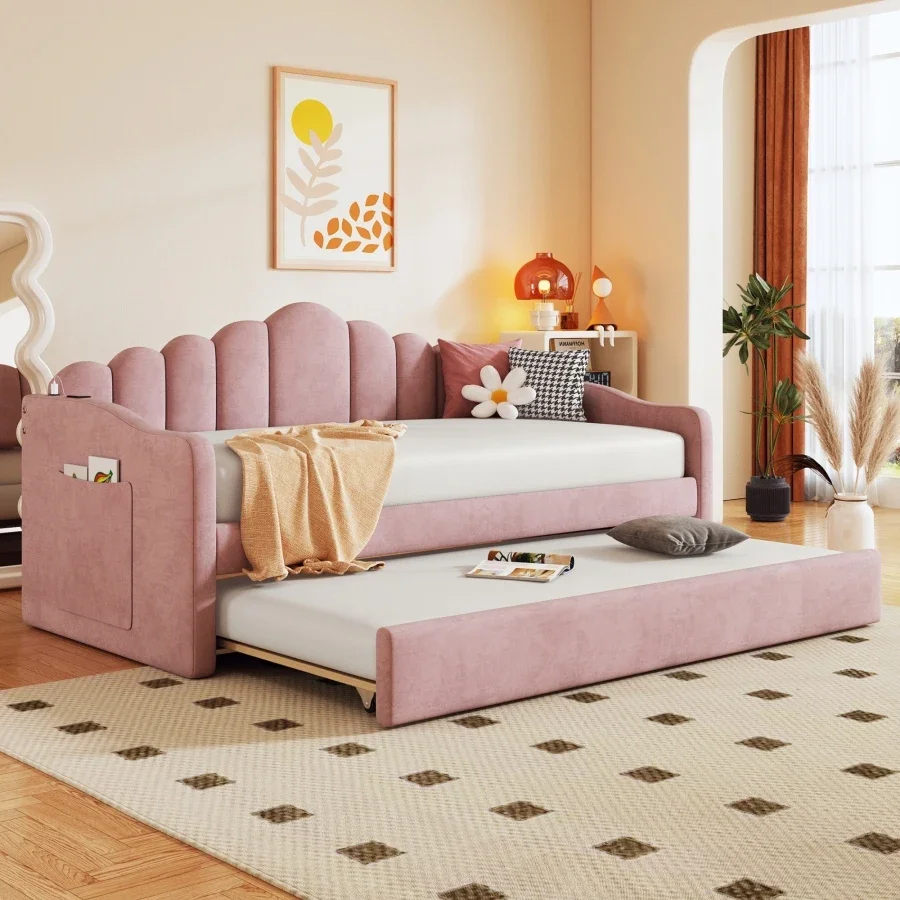 Twin size Upholstered Daybed with Trundle ,Velvet Sofabed with USB Charging Ports,No Box-spring Needed,PinkBeige，