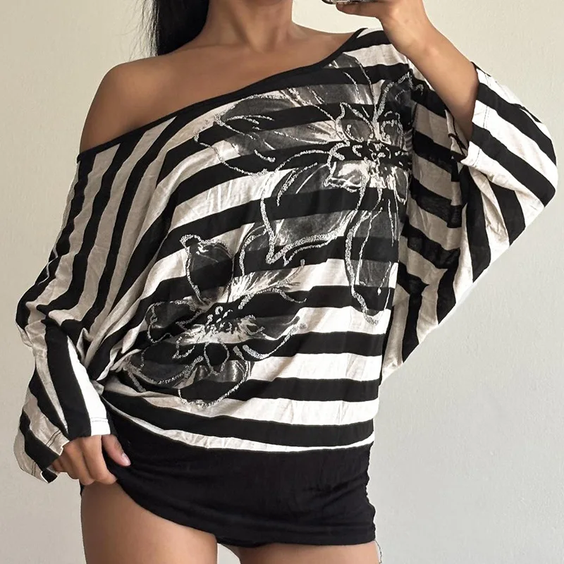 Vrouwen T-shirts Gestreepte Tops Print Een Schouder Slash Hals Lange Mouwen Lichte Strech Slim Fit Casual Streetwear 2025, Zomer