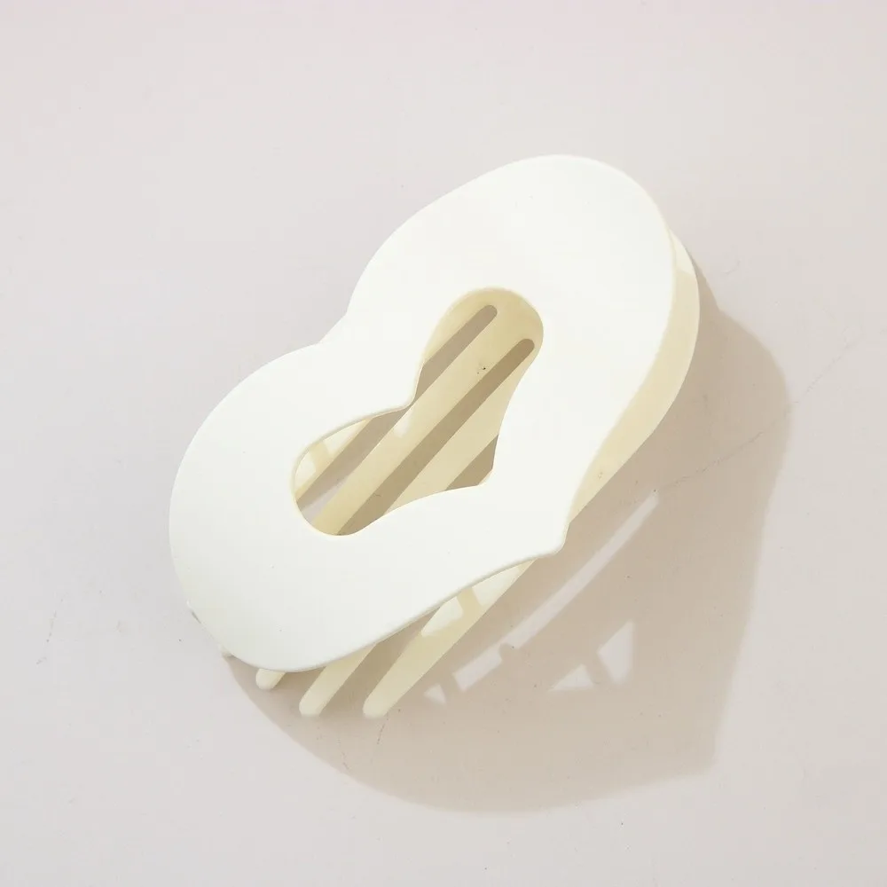 

Elegant Strong Grip Heart-Shaped Hair Clips Flexible Teeth Solid Color Hair accessories Flat Duckbill Hair Clips For Women