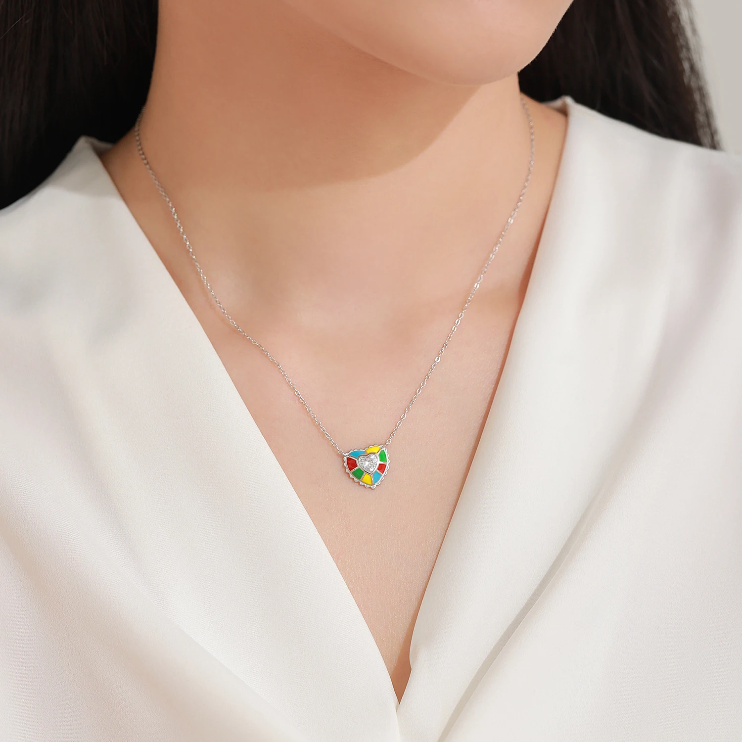 

Стильное колье с подвеской в виде сердечек из эмали радужных цветов, серебро 925 пробы, модная цепочка для женщин, свадебные украшения.