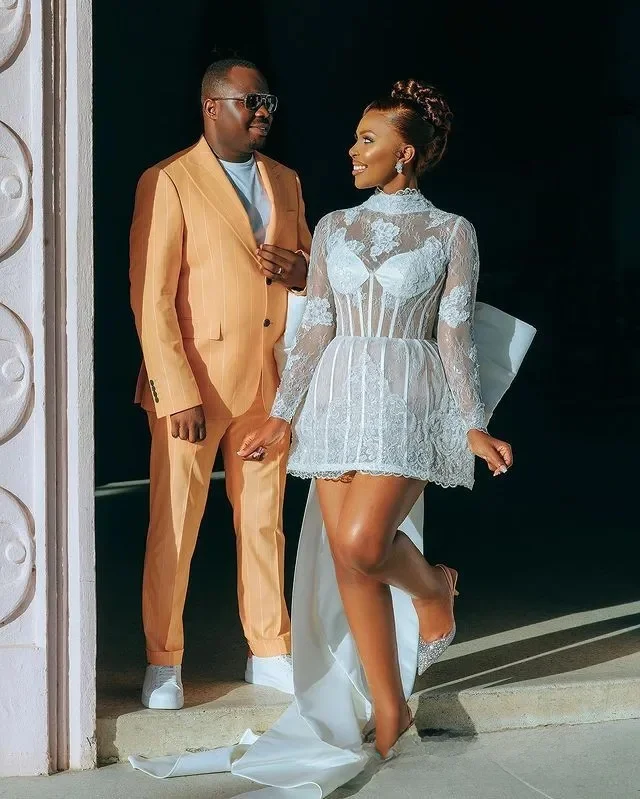 Personalizado curto vestido de casamento africano vestidos de noiva para noiva ilusão mangas compridas alta pescoço frisado renda pérolas banhado noiva