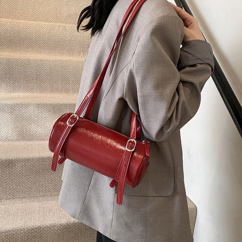 حقائب كتف نسائية ذات تصميم متخصص بسيطة بلون سادة حقيبة تحت الإبط للسيدات حقائب يد عصرية من جلد البولي يوريثان #2