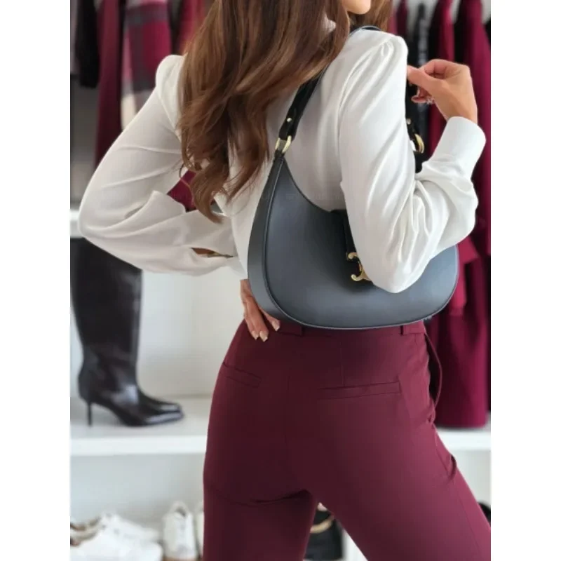 เสื้อเชิ้ตผู้หญิงแฟชั่นสีพื้นเรียบง่าย ปกเสื้อแบบลำลอง แขนยาว ติดกระดุมแถวเดียว ดีไซน์เว้าช่วงตัว