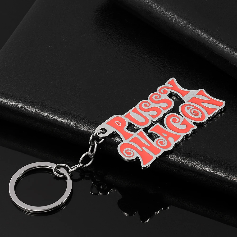 Roter Metall-Schlüsselanhänger mit Schriftzug, Film 'Kill Bill' Fan-Taschenanhänger, Kreatives Geschenk, Einfache Verpackung, Universeller Reiz – Detail 4