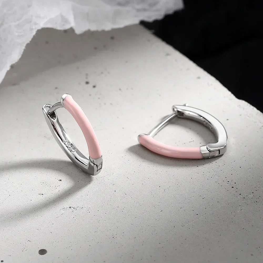 Korean Letter V Shape Hoop Earring For Women Girls Pink Blue Enamel Huggie Earrings Party Wedding Trendy 2023 New Jewelry Gift