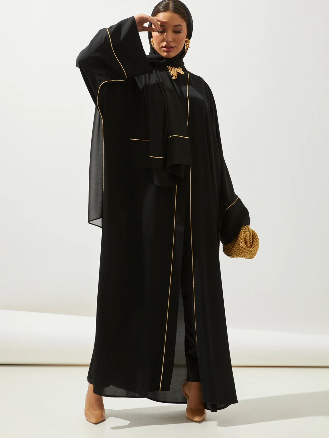 

Арабский традиционный кардиган с длинными рукавами, черный халат Абая поставляется с платком