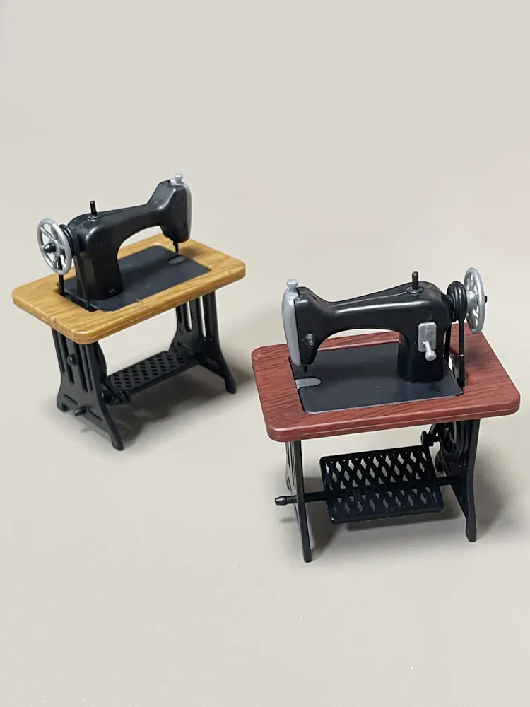 Dollhouse Miniature 1:12 Model Mini Sewing Machine Retro Mini Home Simulation Ornament Miniature Model Toy