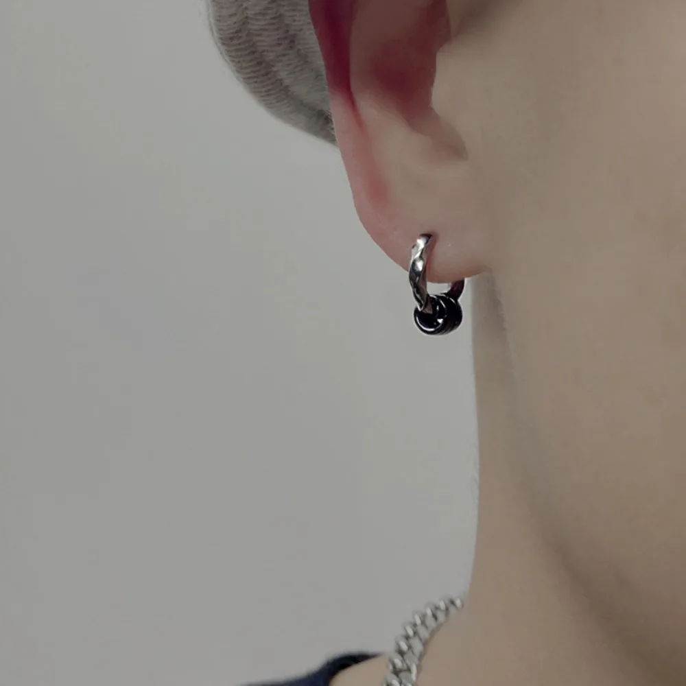 1pair Turned Ear Ring Hoop - Men's Simple Trendy Fashionable Design - High-end Men's Ear Stud