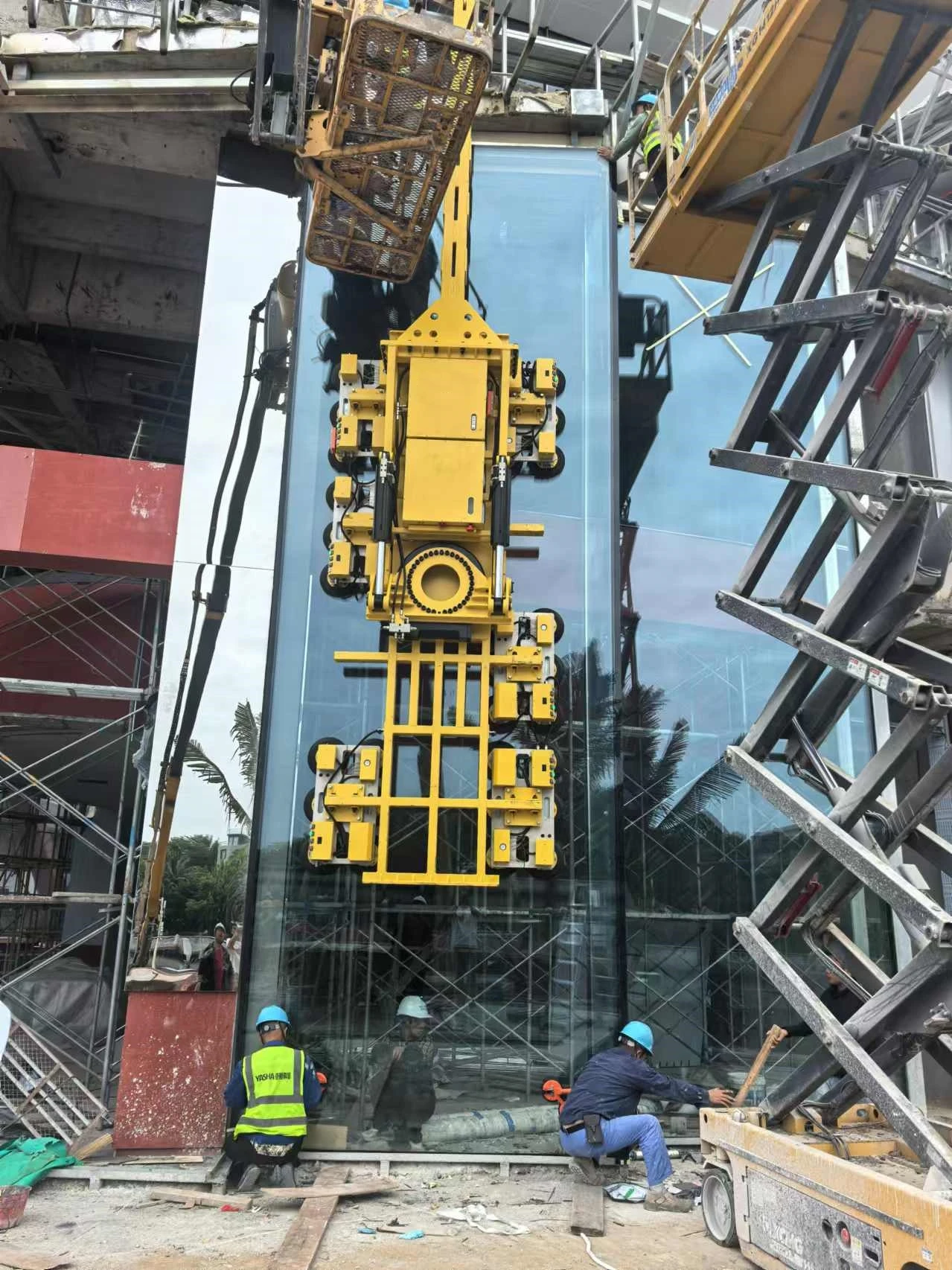 Awovolift Huge Glass Curved or Flat Glass Hydraulic Vacuum Glass Lifter Sucker Device Lifting Flip and Rotate 2-10 tons CE