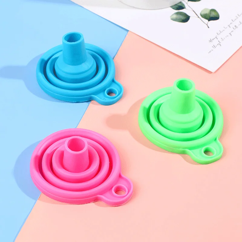 Creative Colorful Retractable Portable Funnel Large Diameter Liquid Oil and Vinegar Funnel Kitchen Gadget Mini Folding Funnel