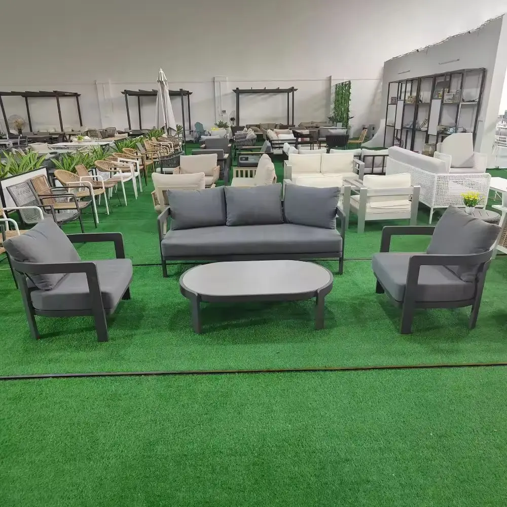 Lounge Set Aluminium Courtyards Hotels Villas Outdoor Furniture Modern Luxury Elegant Garden Sectional Sofa Set for Patio