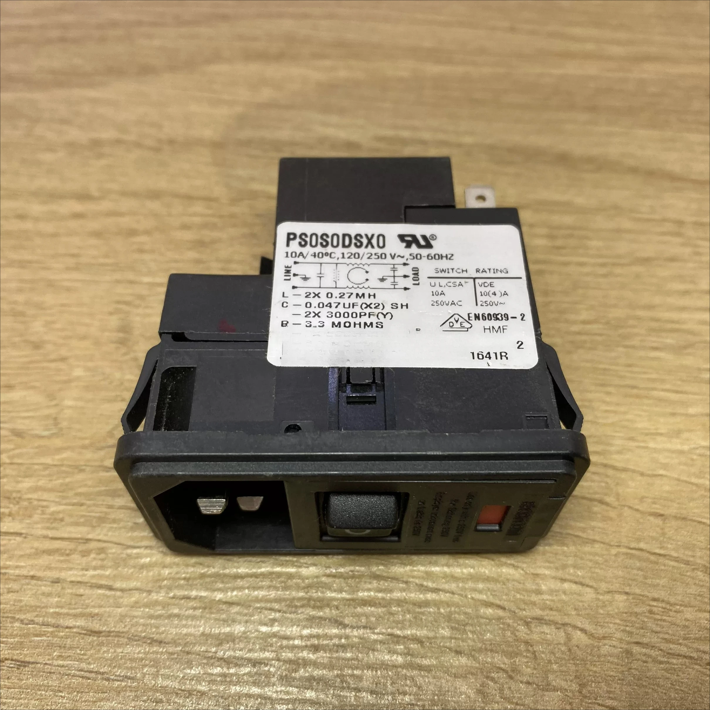 1pcs New original PS0S0DSX0 10A power filter, chassis socket, filter socket
