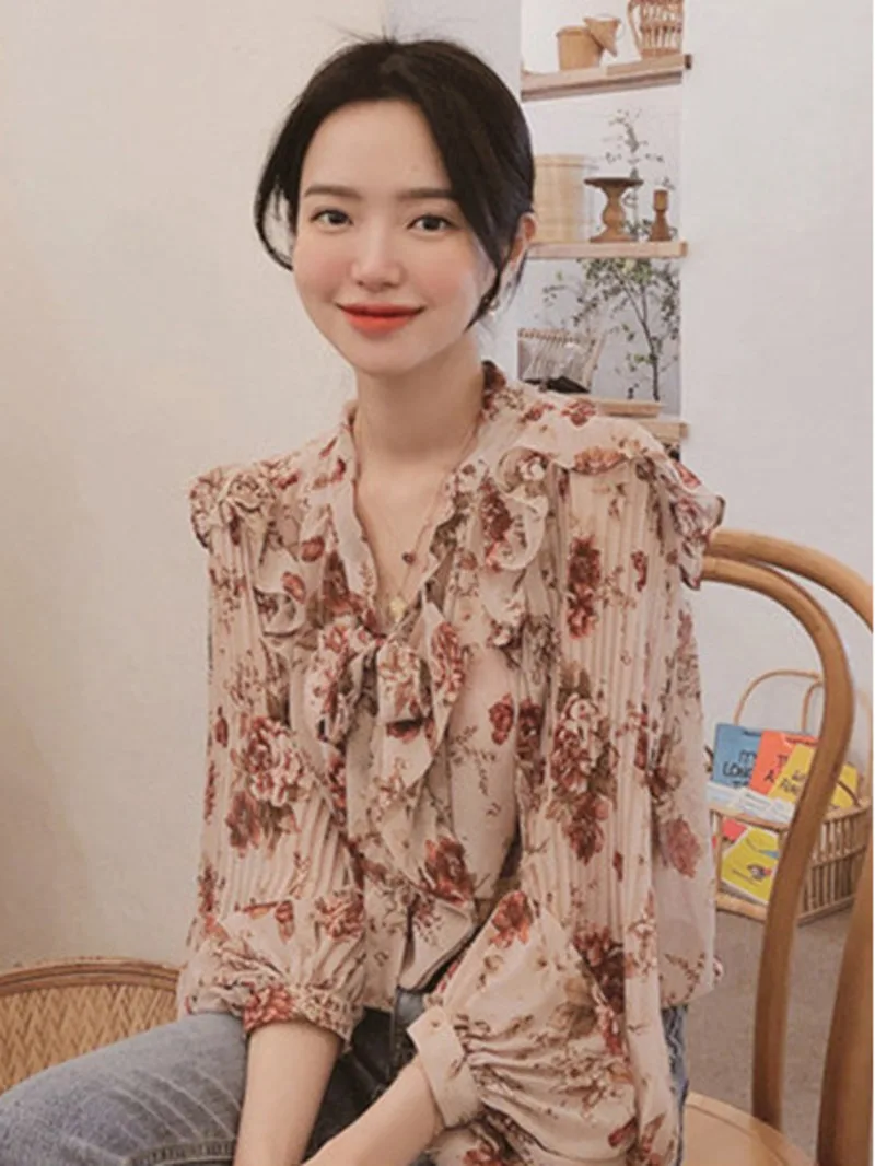 style energetic girl fashion fresh and sweet small floral countryside style pleated lantern sleeve tied chiffon shirt top 56RK