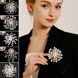 Pearl Brooch Pin Snowflake High-end Silk Scarf Buckle Luxury Exquisite Ladies Clothing Accessories Dress Skirt Jewelry