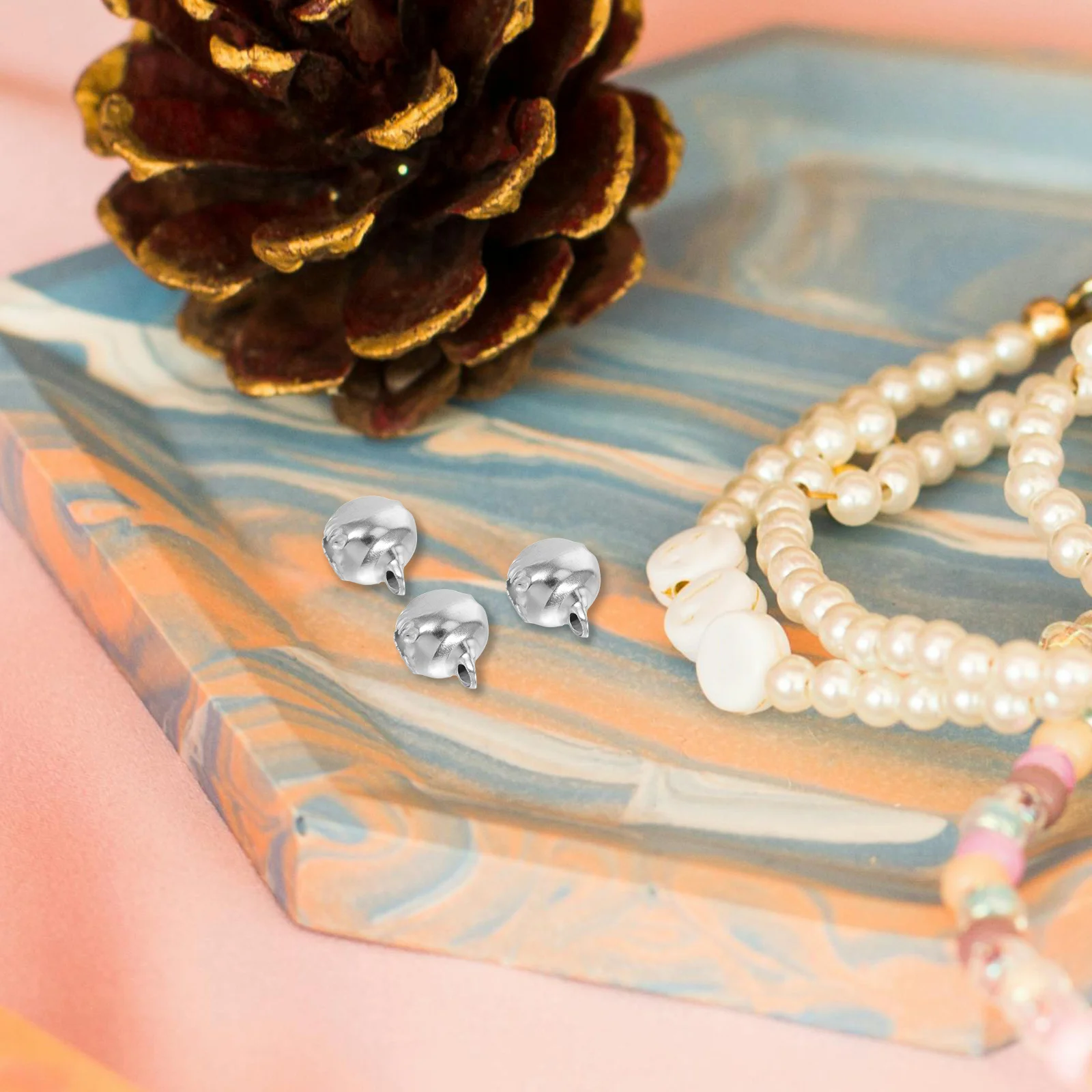 200 قطعة أجراس جلجل عتيقة صغيرة أجراس معدنية صغيرة للحرف اليدوية طوق الحيوانات الأليفة اكسسوارات ديكور المنزل جرس قلادة طوق جرس سحر