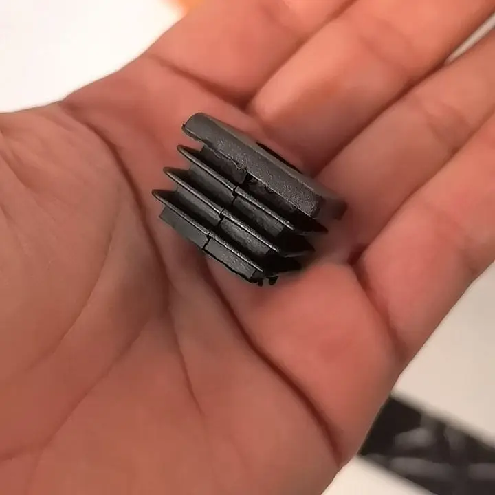 Variant: 20 square plug