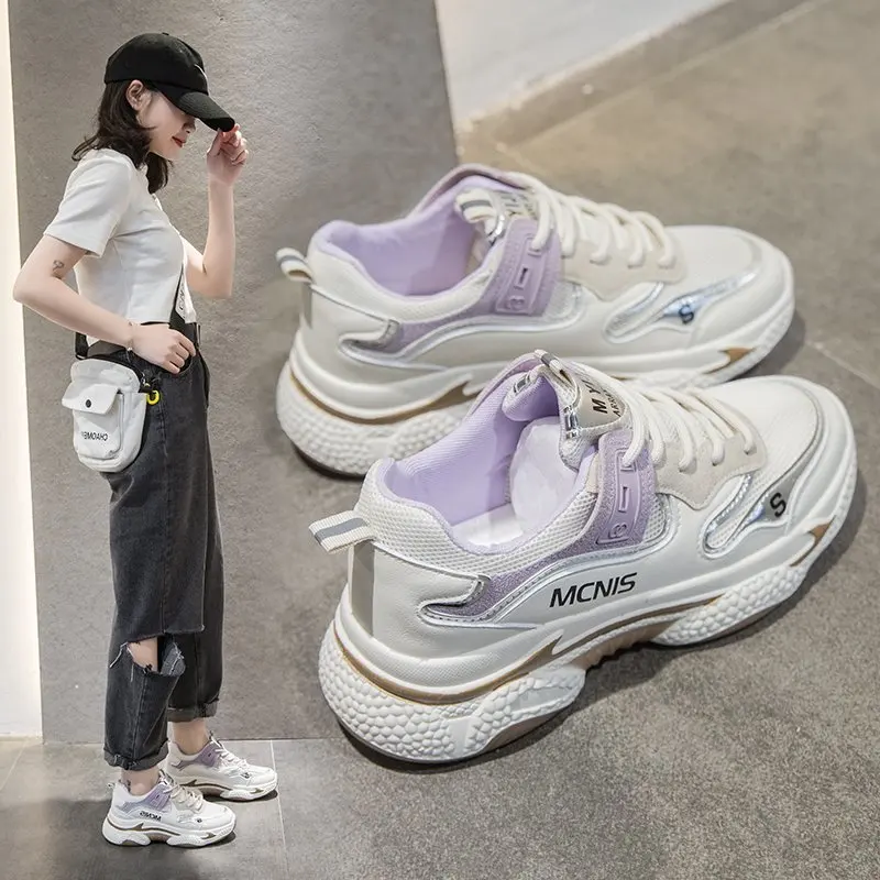 Sneakers Chunky Desain Bermerek untuk Wanita Sepatu Modis Wanita Sepatu Warna-warni Bersirkulasi Ringan Sepatu Ayah Wanita Sepatu Klasik