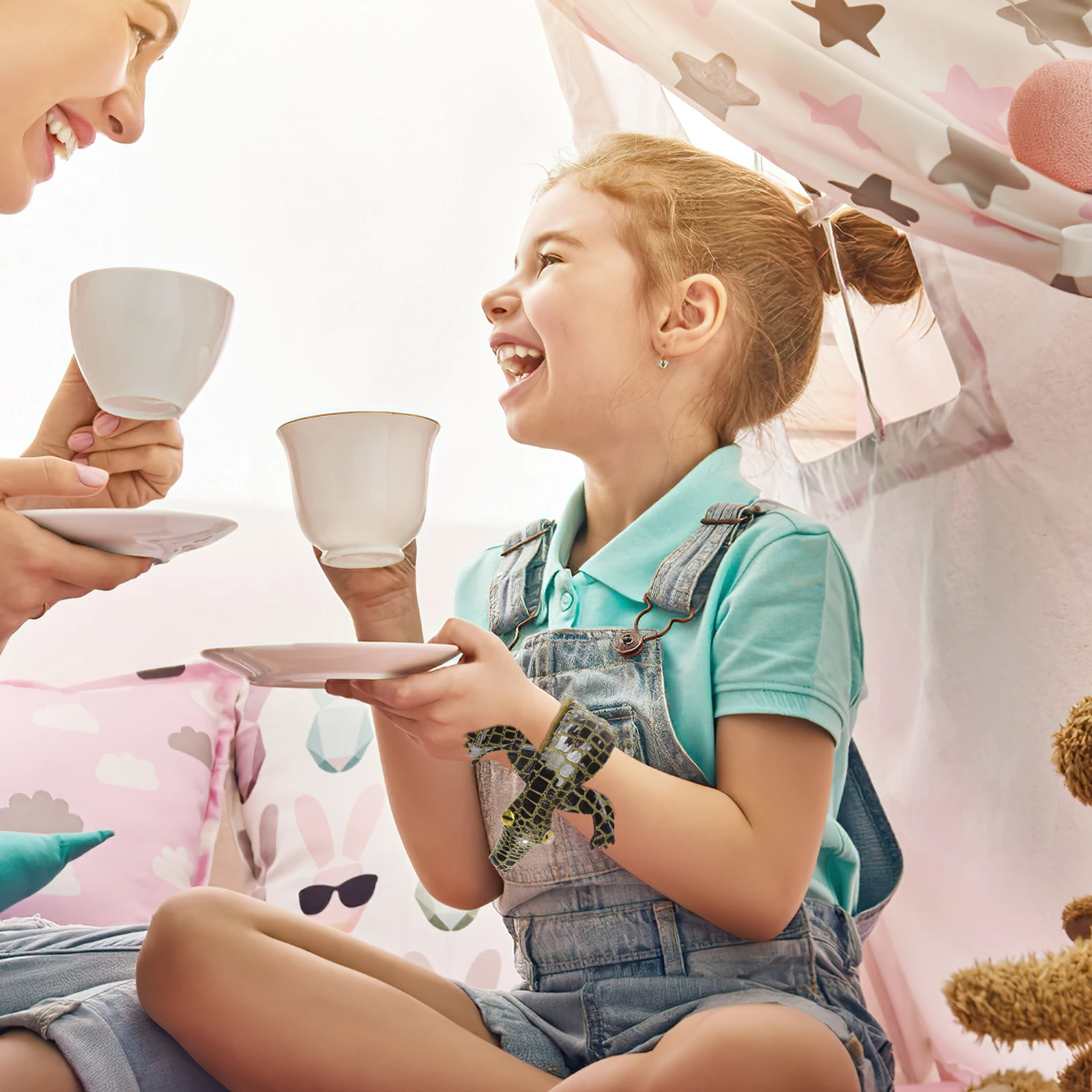 

4Pcs Slap Bracelets Realistic Design Kids Jungle Party Halloween Party Favors Classroom Prizes Trick Treat Accessories