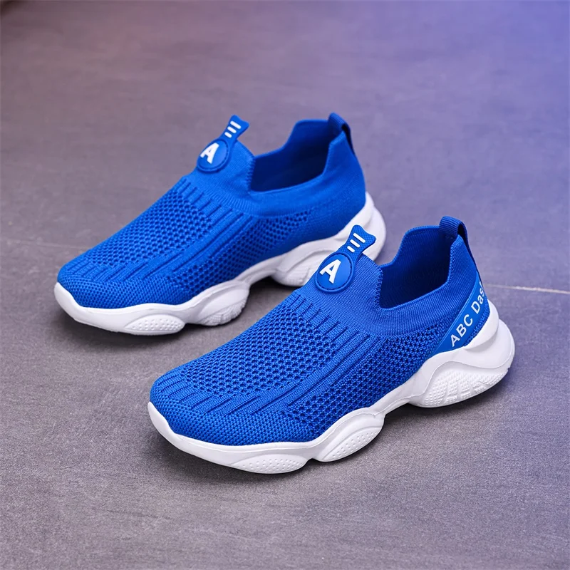Neue Kinder Casual Schuhe Atmungsaktive Stricken Turnschuhe für Kinder Slip Ons Laufschuhe Jungen Leichte Bequeme Wanderschuhe