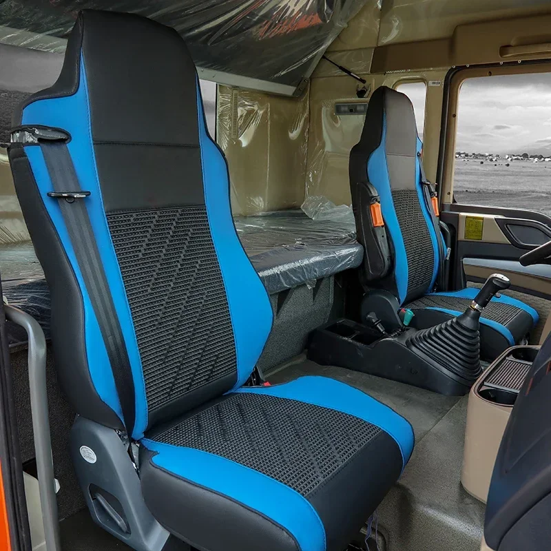 Customized Universal Luxury Style Dump Truck Truck Seat Covers for Scania Volvo FH Daf Mercedes Actros Sitrak 2012 2015