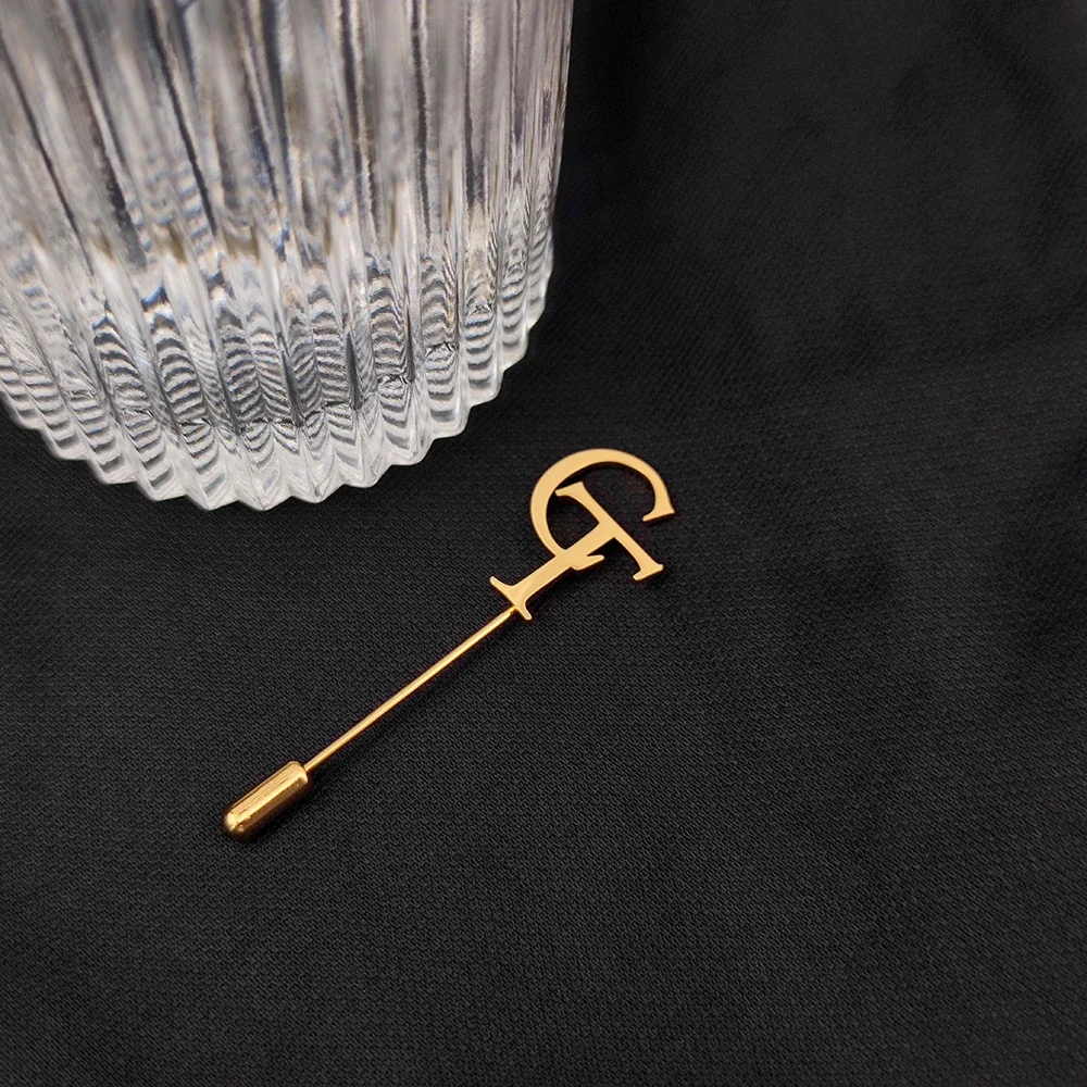 

Персонализированная брошь с буквами из нержавеющей стали, изысканные украшения, подходит для подарка папе, подарка жениха