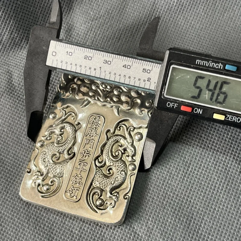 الجملة العتيقة نمط الفضة مطلي بوابة النصر خطوة قائد الجيش رمز الخصر شارة الحرف اليدوية قطع يدوية فيلم المنزل P