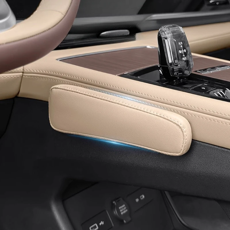 New High Quality For Geely Monjaro Xingyue L 2025 Car Center Console Leg Protective Pad Soft Anti Collision Measures Cushion Kne