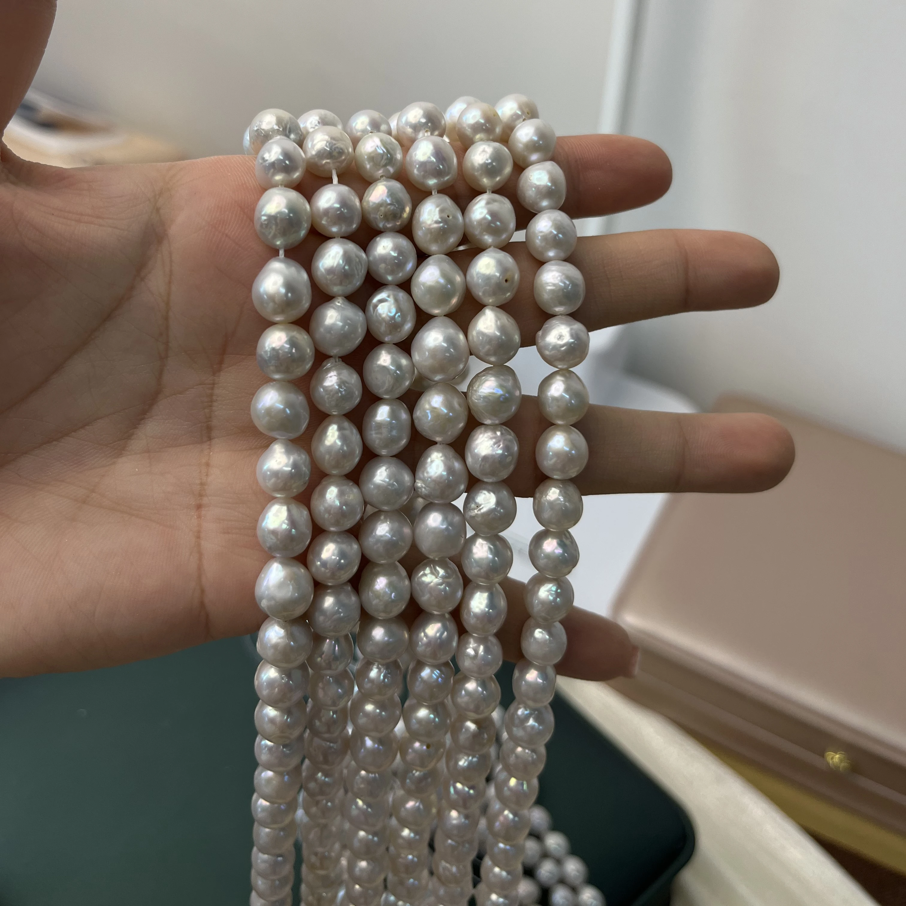 

9-10mm Factory Wholesale Natural Freshwater White Near Round Pearl Bead Jewelry MakeDIY Necklace Bracelet Accessories Gift Women