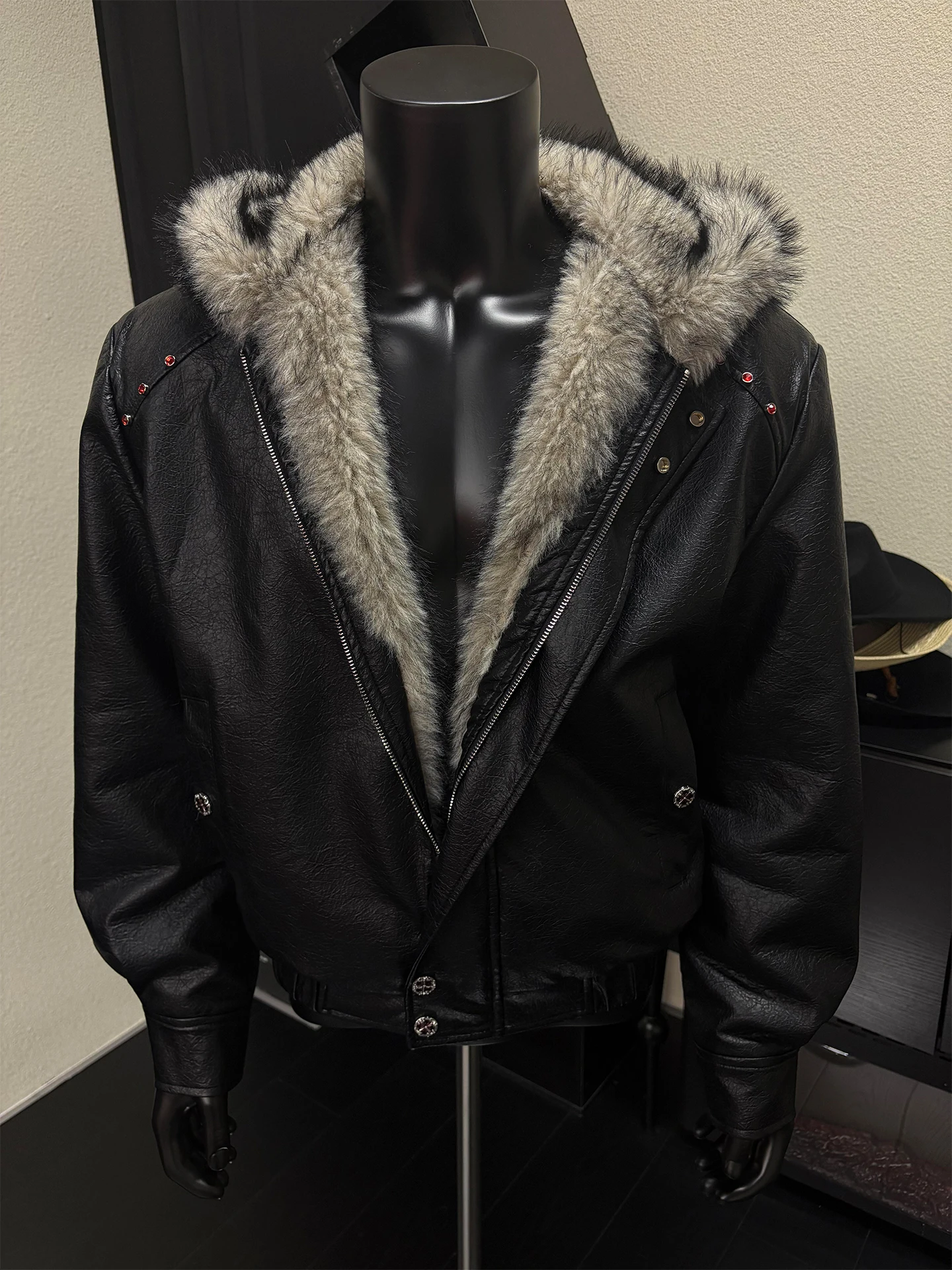 

Новая американская кожаная куртка с капюшоном 2025 года для мужчин: осенне-зимняя, утепленная, с меховым воротником, универсальная, модная, брендовая верхняя одежда