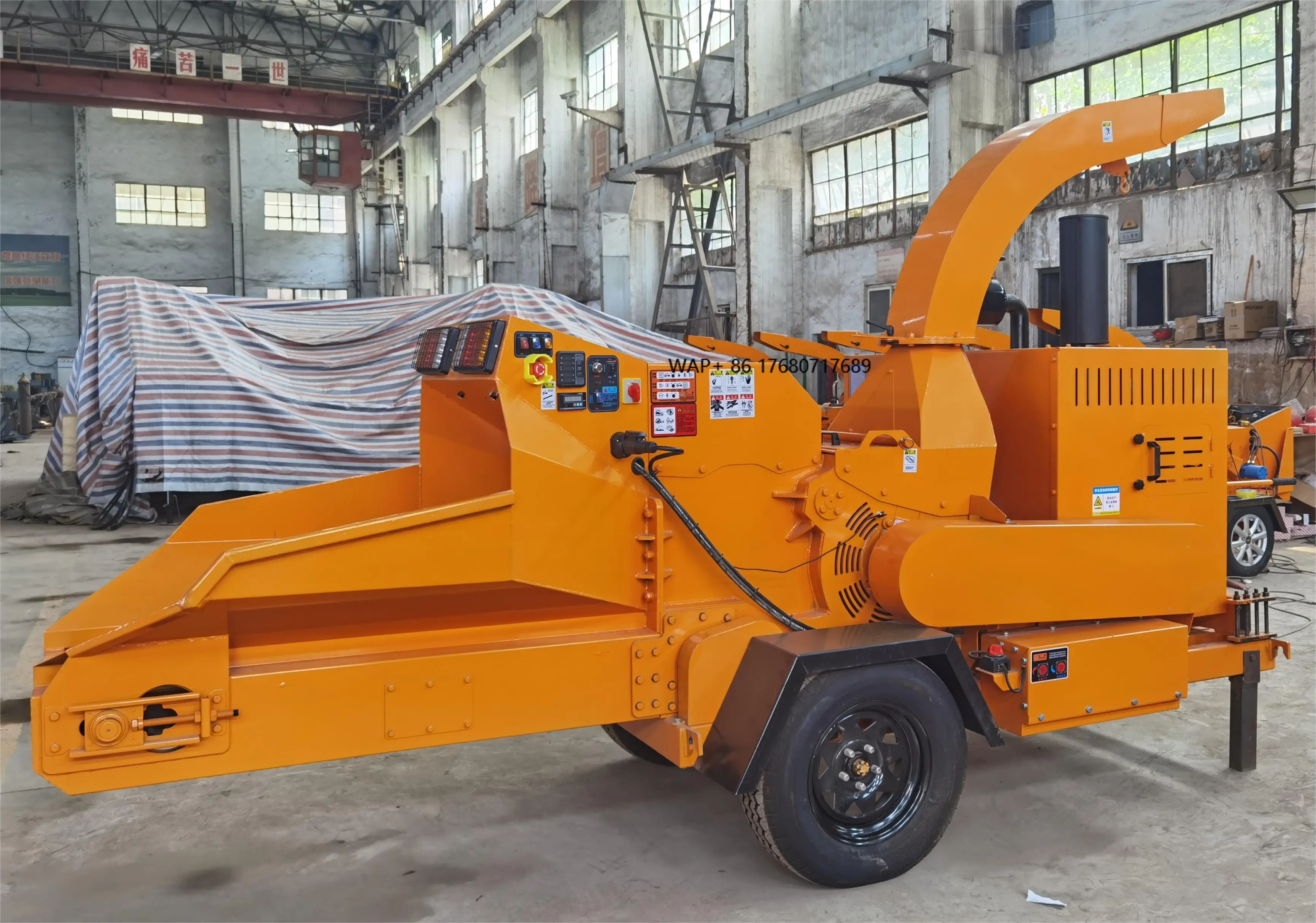 

Mobile Garden Shredder Wood Tree Branch Crusher Chipper Cutting Machine Palm Wood Chipper