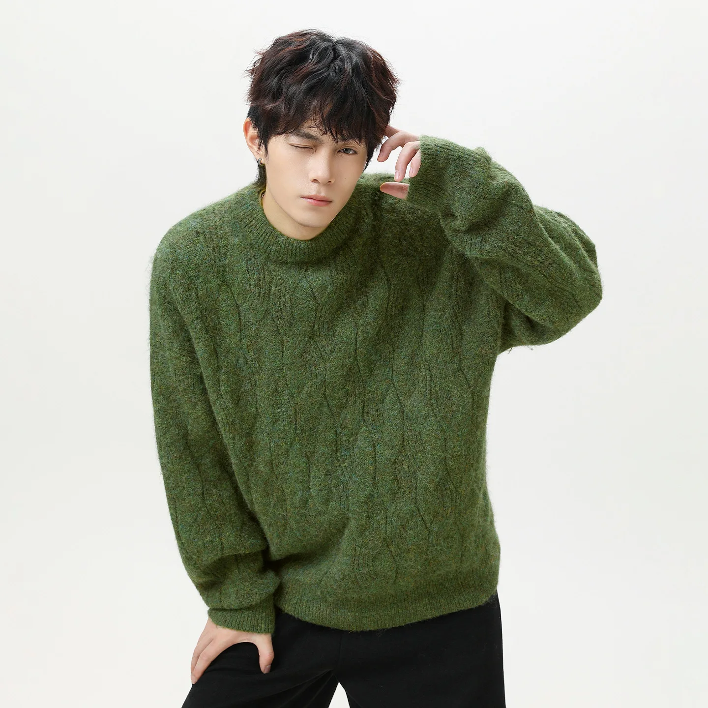 Man Knitting Sweater 2025 Autumn Winter Men's Heavyweight Sweater Solid Color Crew Neck Cable Knit Texture Retro Loose Knitwear