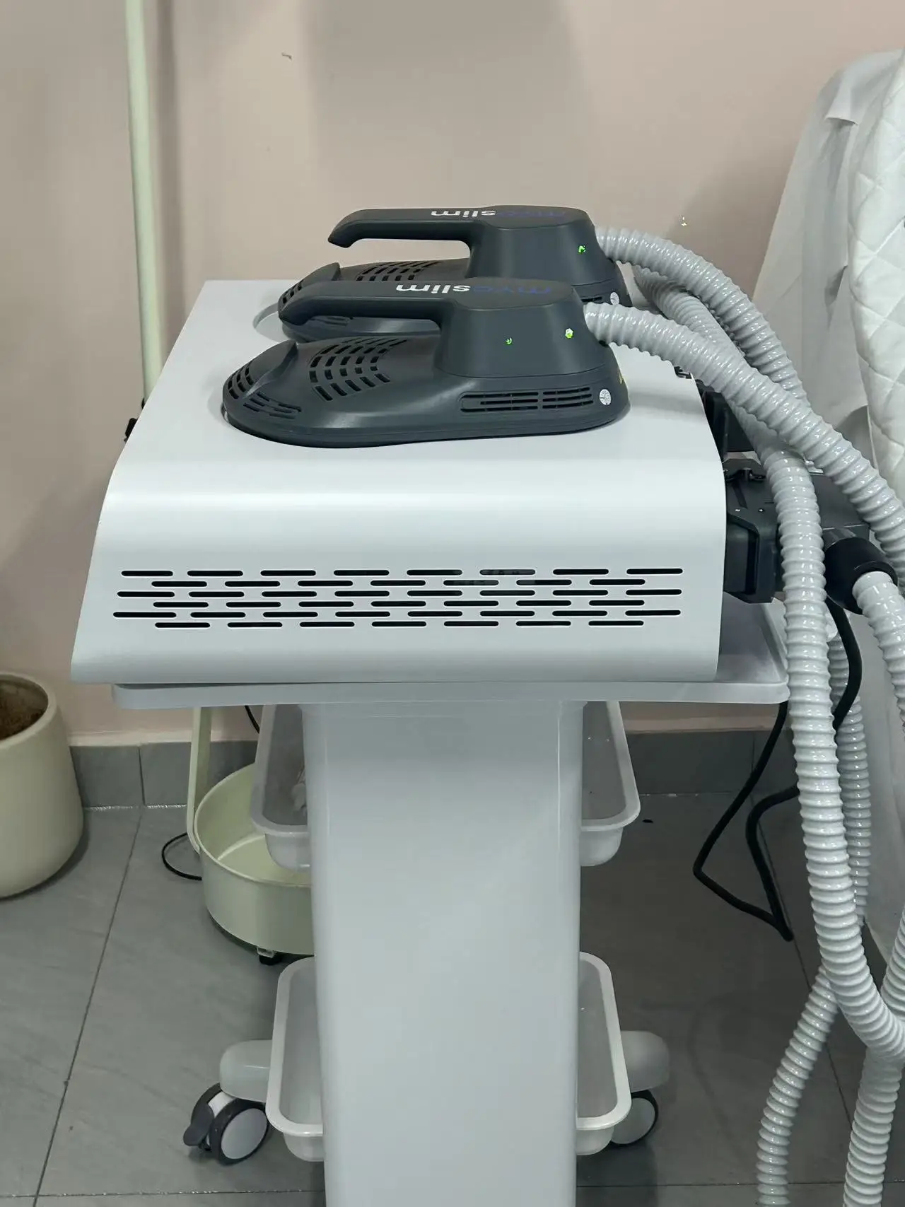 

Портативная и эффективная машина для похудения мышц Emszero, профессиональная электромагнитная стимуляция мышц тела