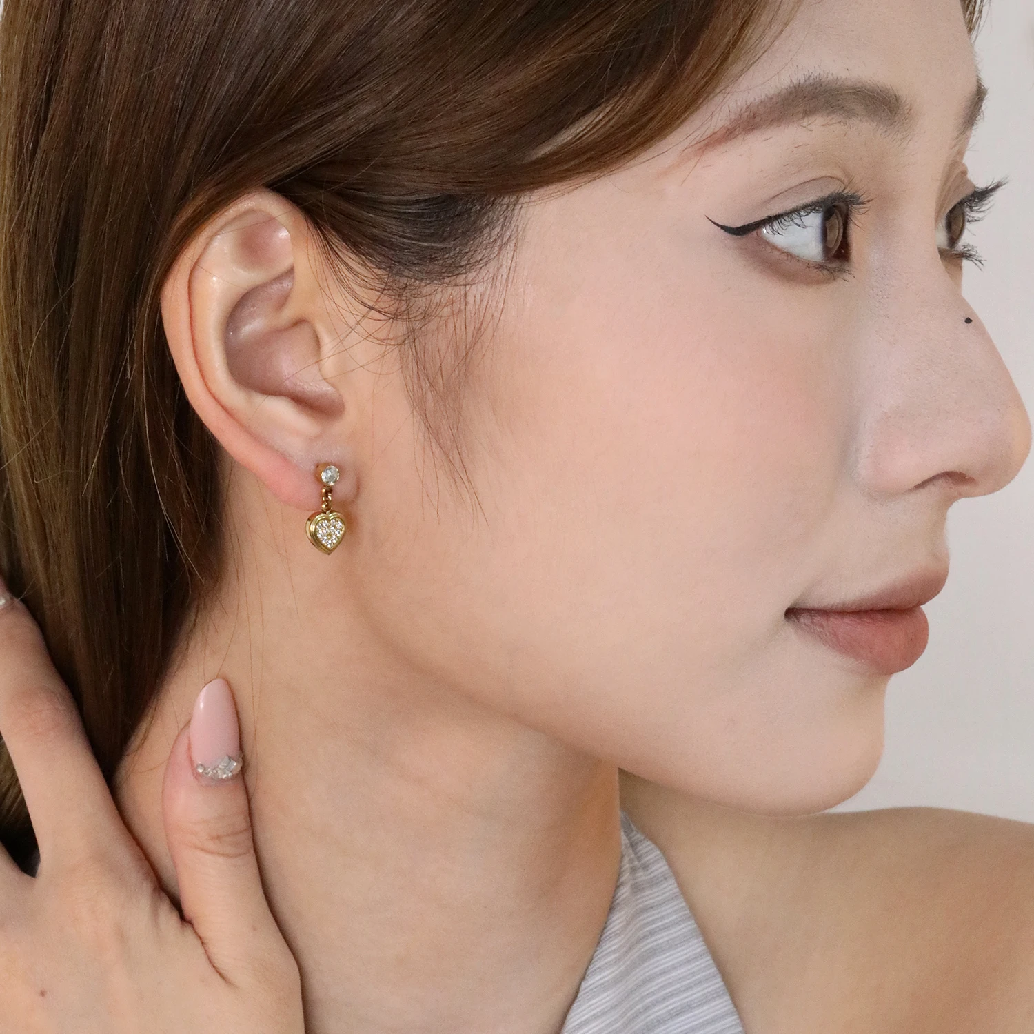 أقراط مرصعة بالألماس رقيقة وحلوة على شكل قلب للنساء، مصنوعة من الفولاذ المقاوم للصدأ مع مجوهرات عصرية فاخرة مطلية بالذهب #5