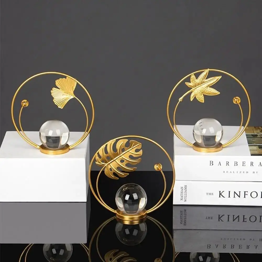 Creative Leaf Shape Leaf Crystal Ball Ornaments Nordic Iron Art Leaf Display Holder Gold Iron Maple Leaf Ornaments Living Room