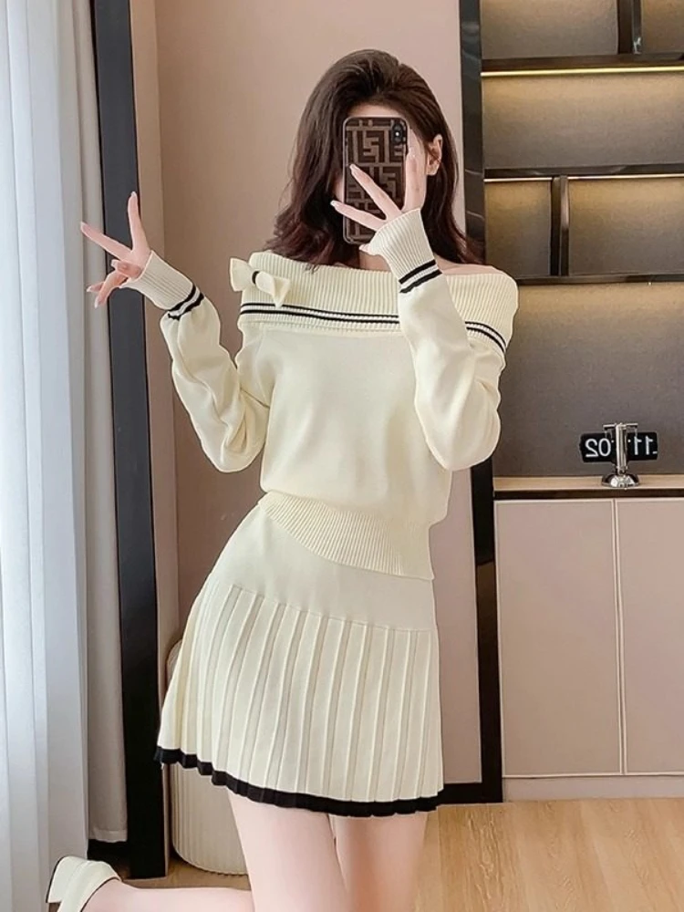 

Spring French style color blocking two-piece set women's off shoulder long sleeved knitted top+slimming pleated half skirt