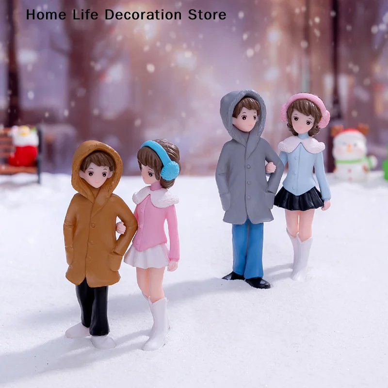 【TG】1Pair Mini Sweety Lovers Couple Holding Hands Resin Crafts Figurines Miniatures Fairy Garden Moss Terrariums Home Decoration