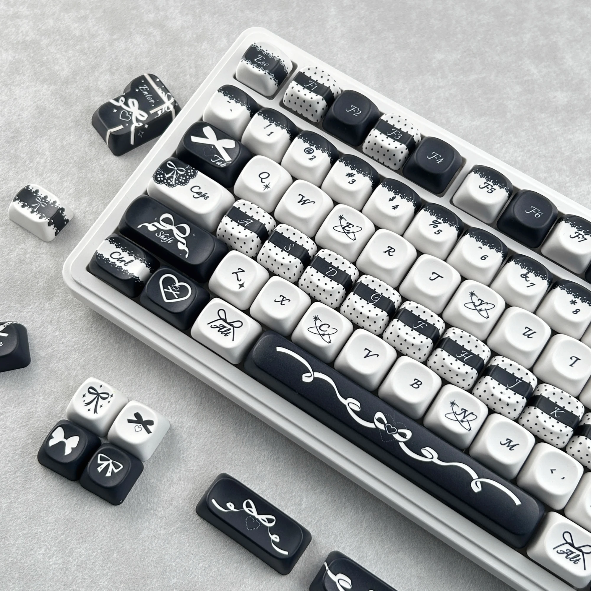 MAIMOOO Black White Bow Keycap PBT Custom MOA Profile Round Cute Lace Bowknot Keycaps for Aula Mechanical Keyboard Girls Gifts