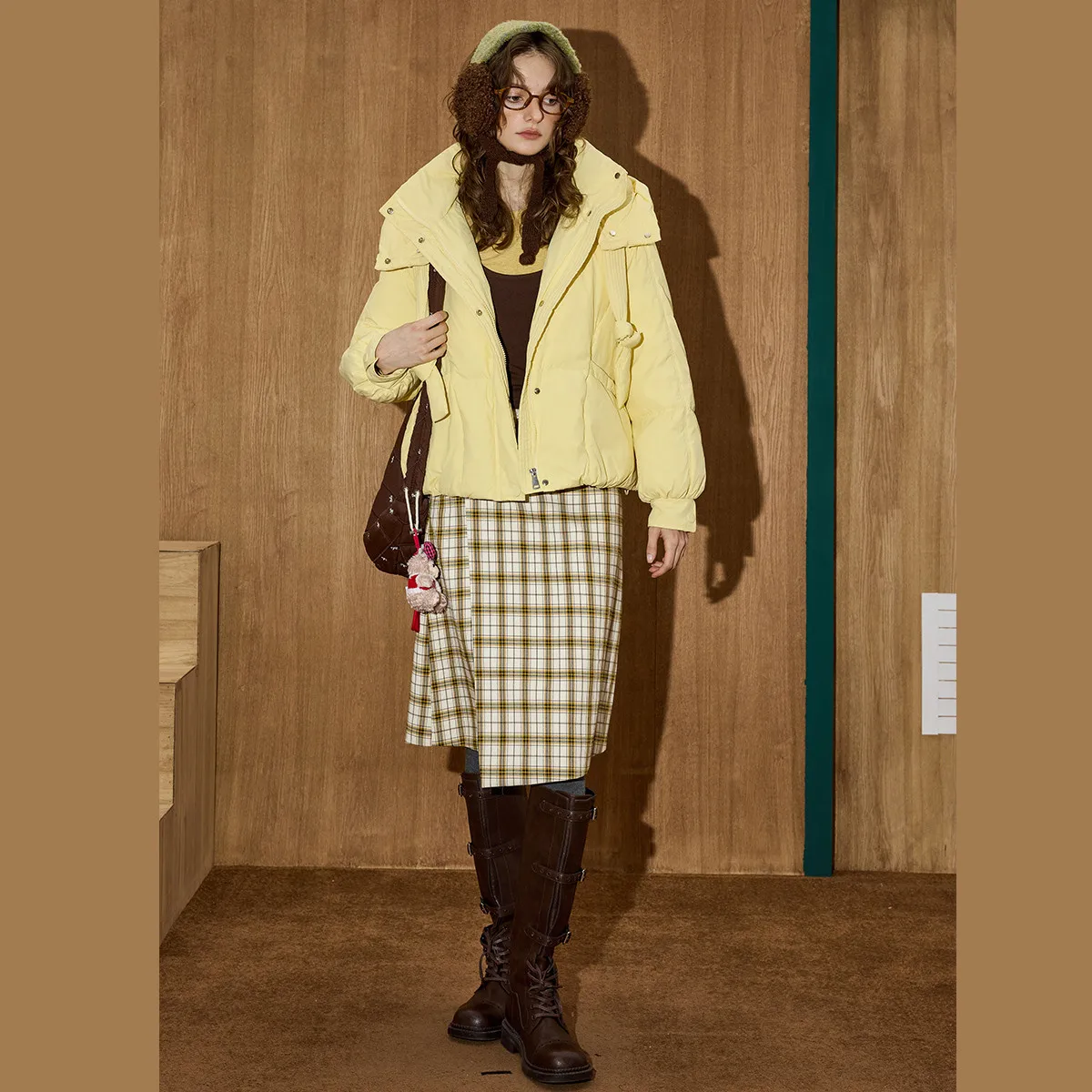 2025年冬 レディース 90%ダウン パファージャケット パフスリーブ フード付きジャケット イエロー ドローストリングディテール オーバーサイズスタイル 暖かい ルーズフィット