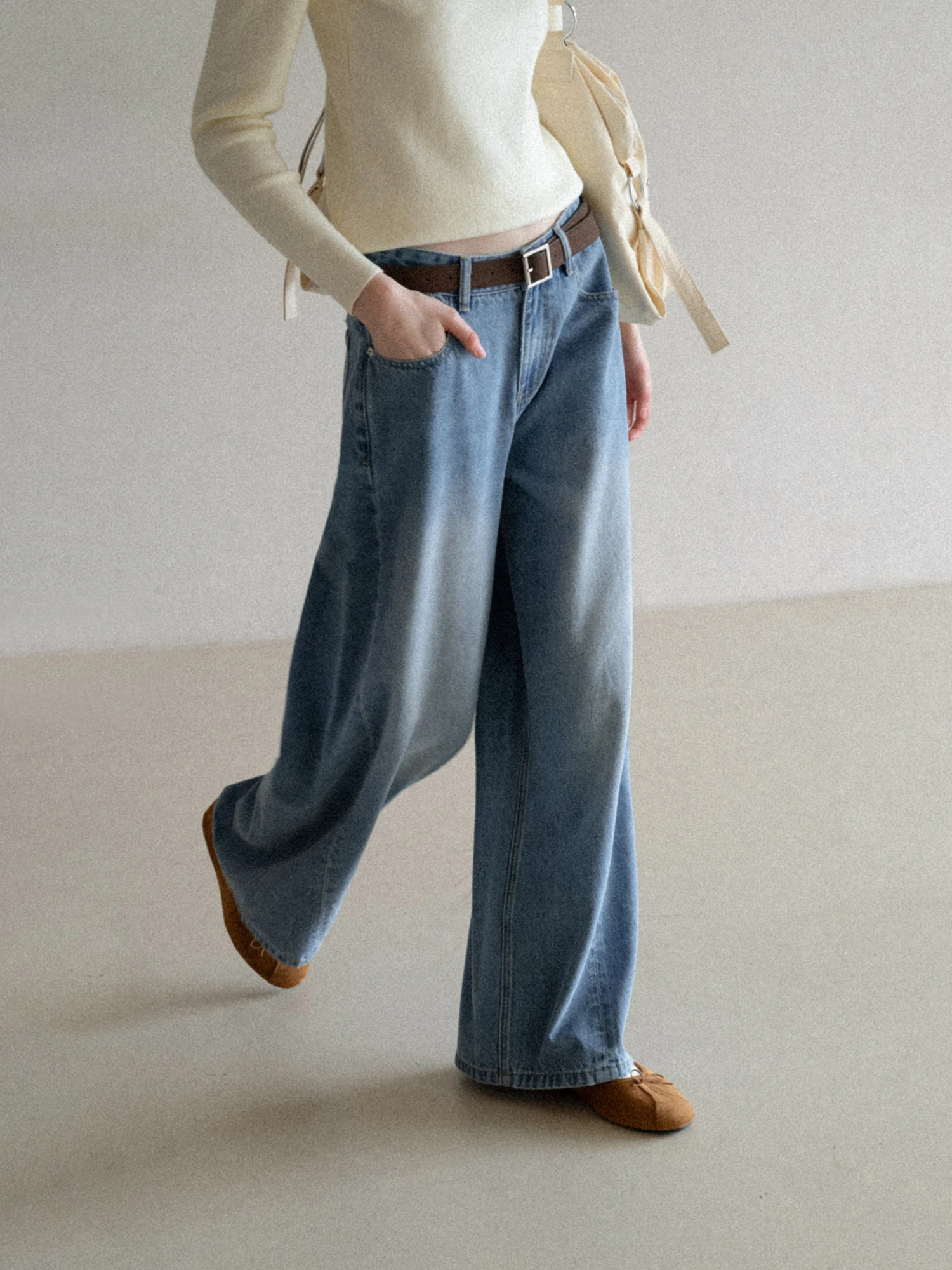 

Loose Fit Blue Wide Leg Denim Jeans Women's Straight Casual Long Trousers Comfortable Slouchy Structure Slimming Effect