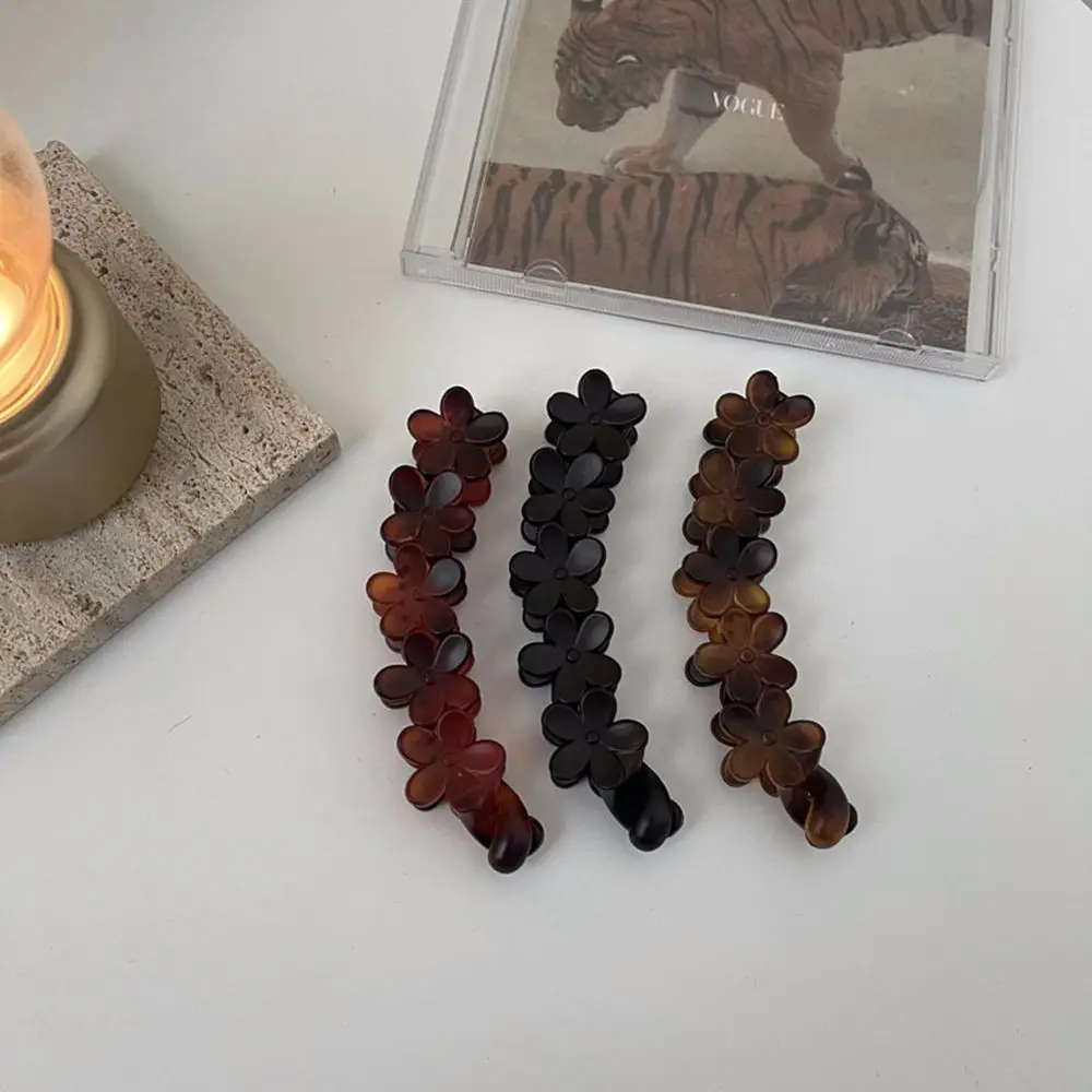 Korean Ponytail Holder Shower Fashion Accessories Hair Claw Acrylic Flower Banana Clips Vintage Hair Clips image 3
