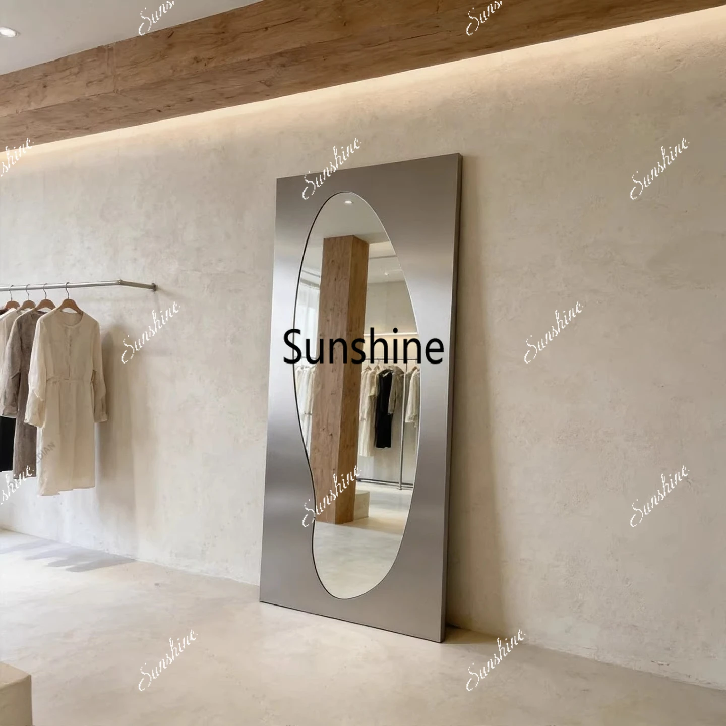 

Simple wind stainless steel full-body mirror clothing store fitting mirror does not deform wall mirror