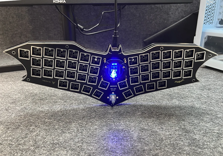 

Designed WK Bat Keyboard Kit DIY 50Key with Knob Key RGB Backlit Trackball Mouse VIA Macros Keyboard Trackball Keypad Hotswap
