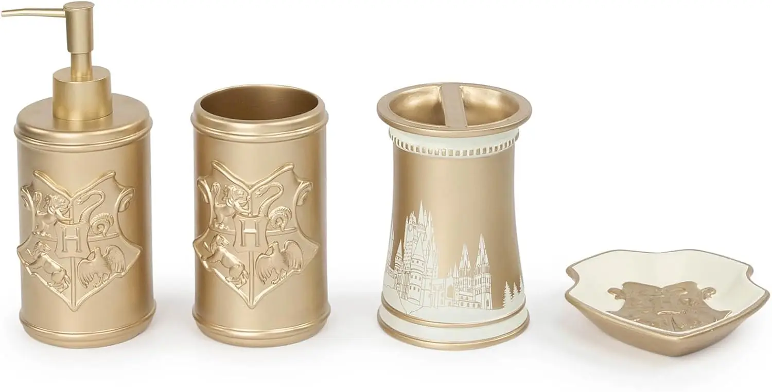 

Белый и золотой набор органайзеров для ванной комнаты Hogwarts Crest — в комплект из 4 предметов: дозатор мыла, блюдо, держатель для зубных щеток, стакан