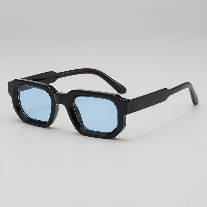 

Classic Retro Women Sunglasses Men Square Frame Sun Glasses Simple Fashion Style Street Photography Eyeglasses UV400 Female